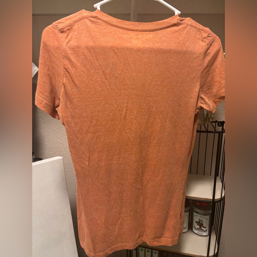 San Francisco Giants women’s size medium v-neck shirt - Picture 5 of 5